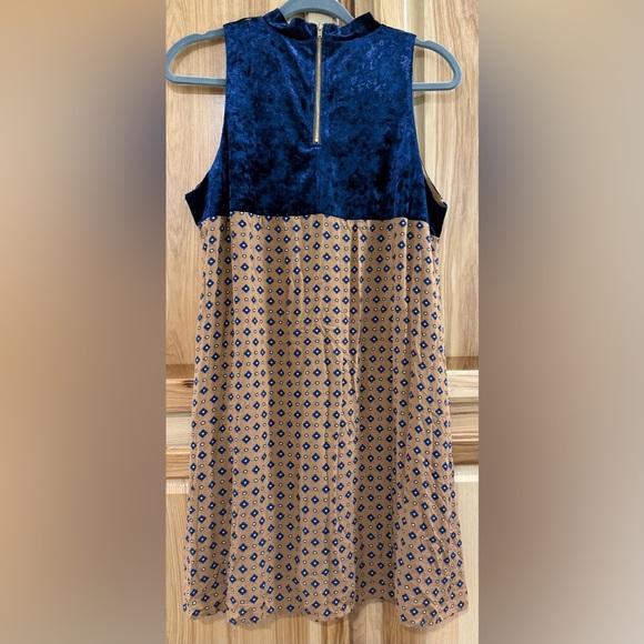 THML Anthropologie Sleeveless Bohemian Indie Gypsy Velvet Embroidered Dress - Picture 4 of 12